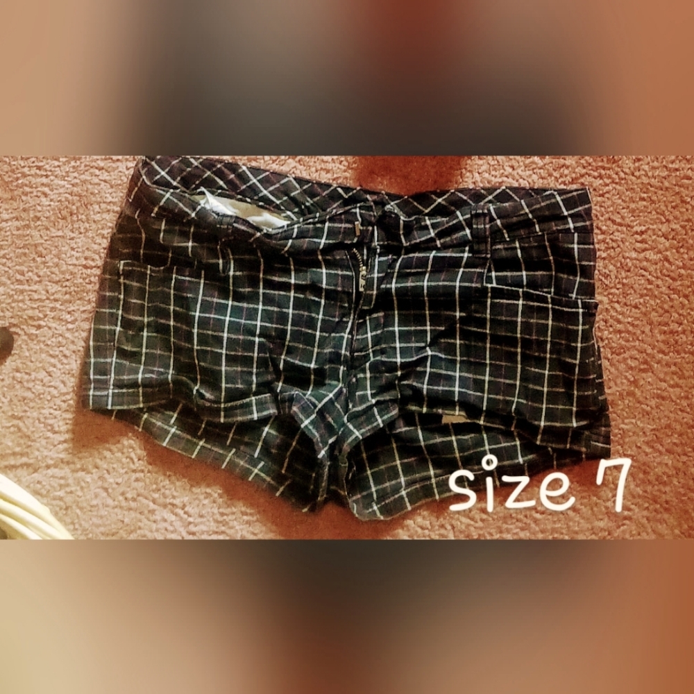 plaid shorts